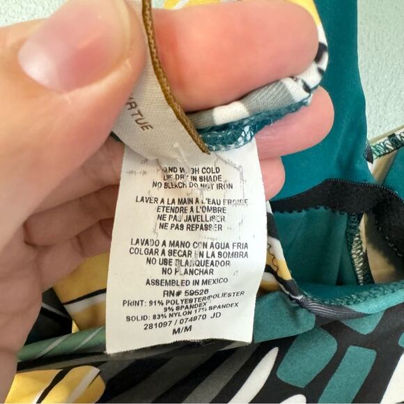 Becca Handkerchief Surplice Padded Tie Waist Wrap One-Piece Swimsuit Green M NWT - Picture 12 of 14